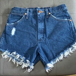 Frayed Wrangler high-waist shorts
